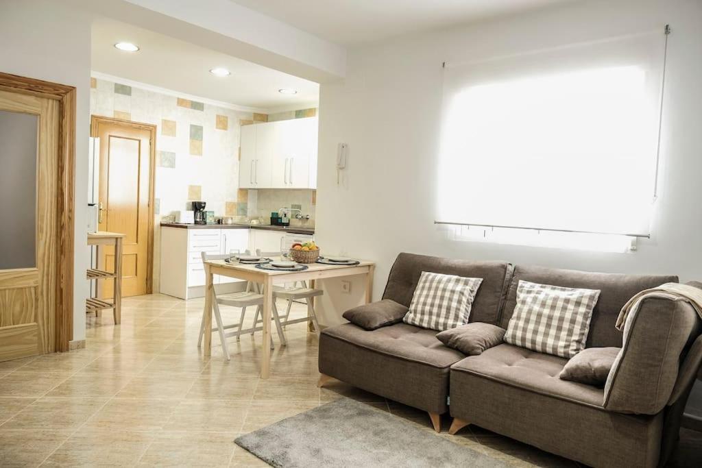 A 100m Del Ayuntamiento Appartement Huelva